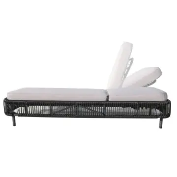 Outdoor lounge chair / garden / wicker / rattan / leisure / outdoor garden furniture