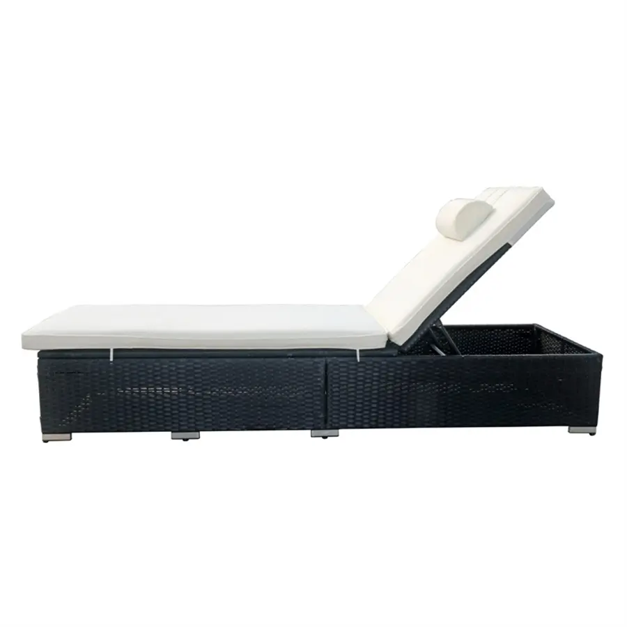 Outdoor lounge chair / garden / wicker / rattan/ leisure / outdoor garden furniture